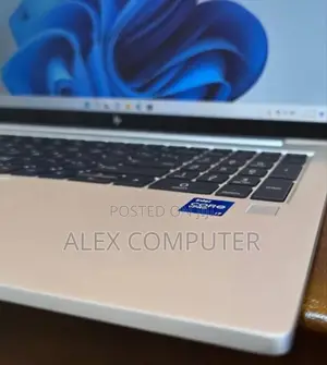 New Laptop HP EliteBook 840 G8 16GB Intel Core I7 SSD 512GB