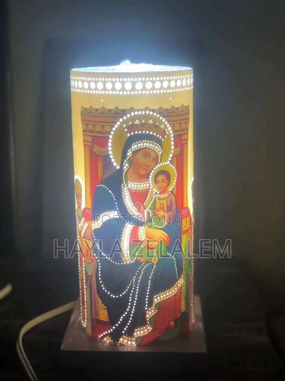 Plastic Fabre Not Glassy for Anything Call Me