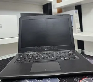 New Laptop Dell Latitude 3380 8GB Intel Core I5 SSD 256GB