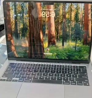 New Laptop Apple MacBook Air 2022 M2 8GB Intel Core I7 SSD 256GB