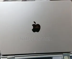 New Laptop Apple MacBook Air 2022 M2 8GB Intel Core I7 SSD 256GB