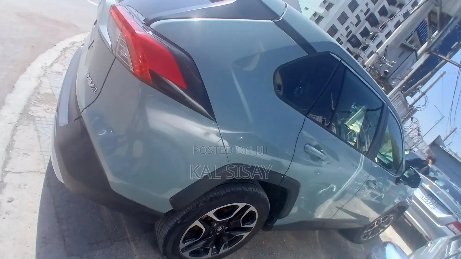 Toyota RAV4 2021 Green