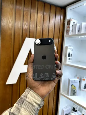 Photo - New Apple iPhone Air 256 GB Black