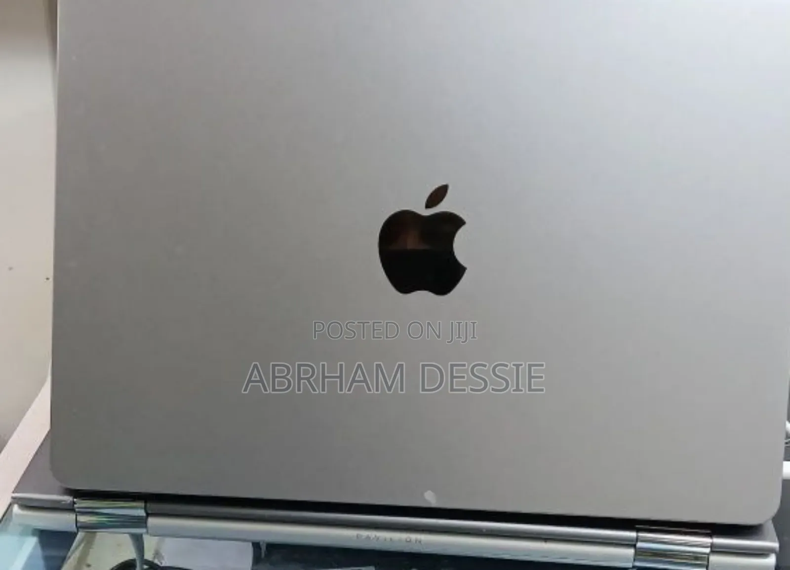 New Laptop Apple MacBook Air 2022 M2 8GB Apple M2 SSD 256GB