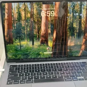 New Laptop Apple MacBook Air 2022 M2 8GB Apple M2 SSD 256GB