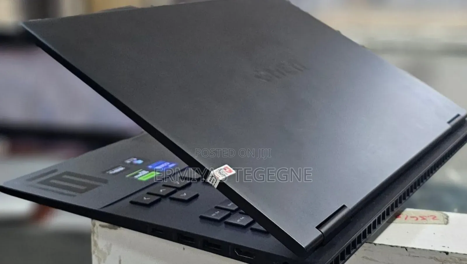 New Laptop Dell Inspiron 15 8GB Intel Core I5 SSD 1T