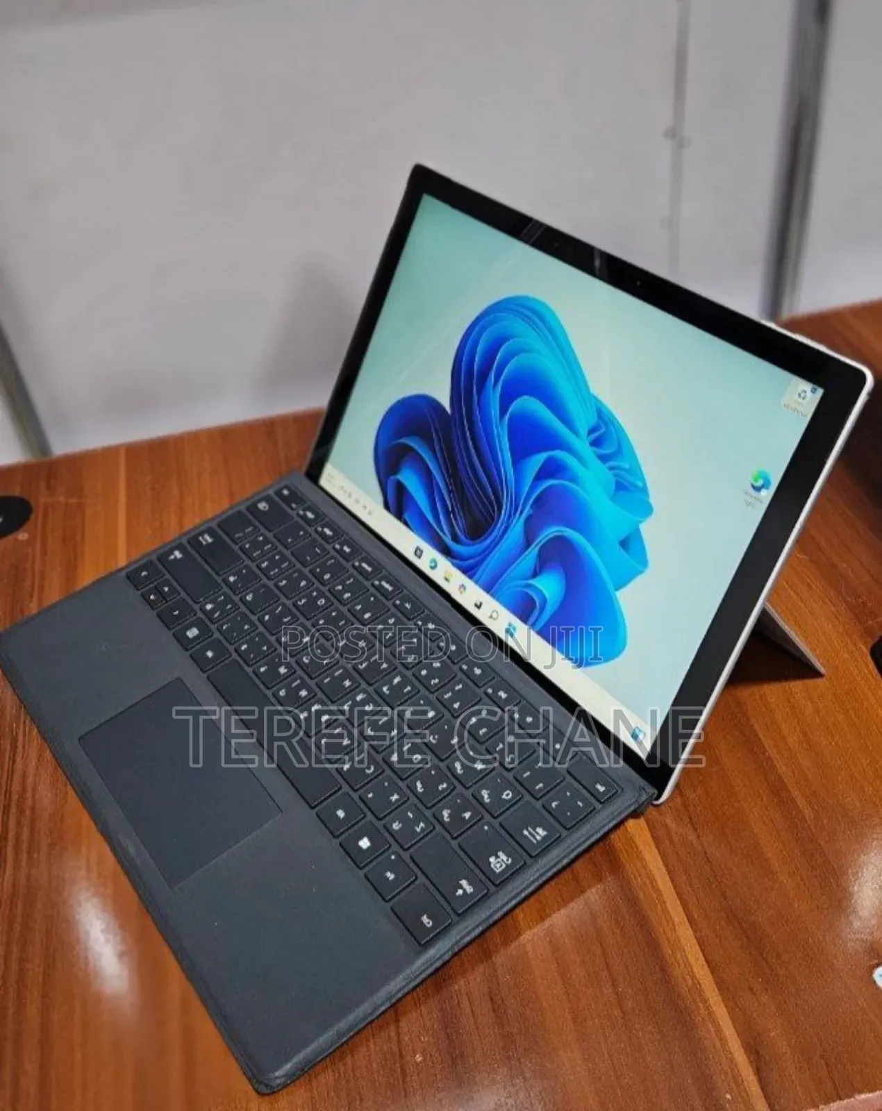 New Laptop Microsoft Surface Pro 7 8GB Intel Core I5 SSD 128GB