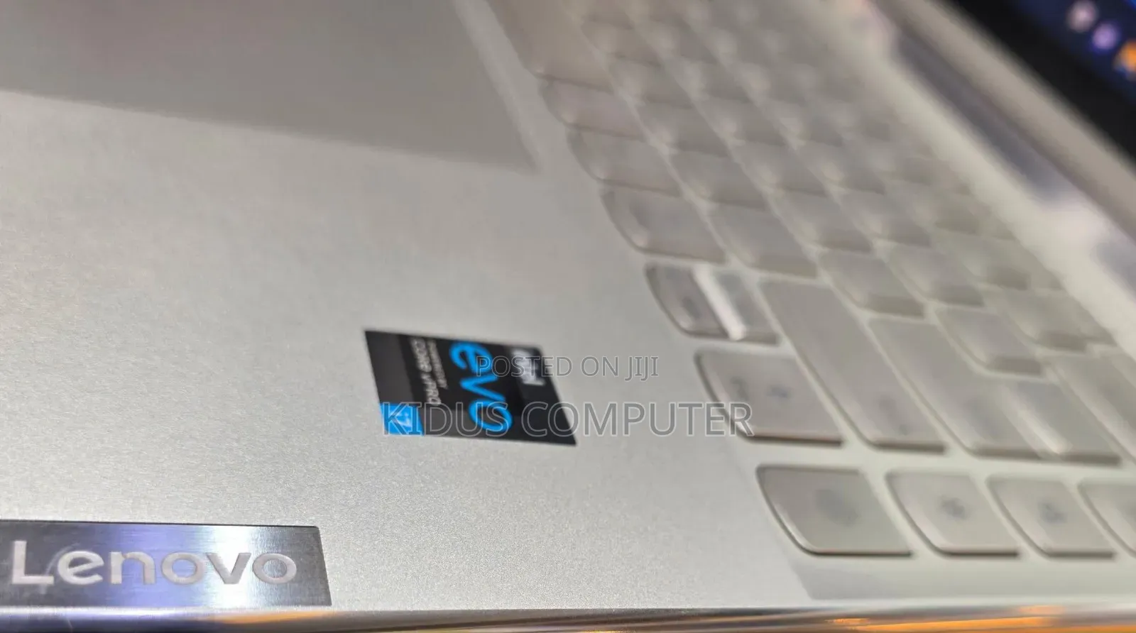 New Laptop Lenovo Yoga 7i 16GB Intel Core I7 SSD 1T