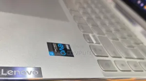 New Laptop Lenovo Yoga 7i 16GB Intel Core I7 SSD 1T