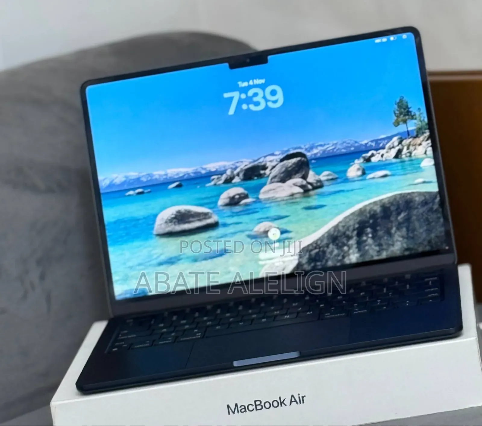 New Laptop Apple MacBook Air 2022 M2 8GB Intel Core I5 SSD 256GB