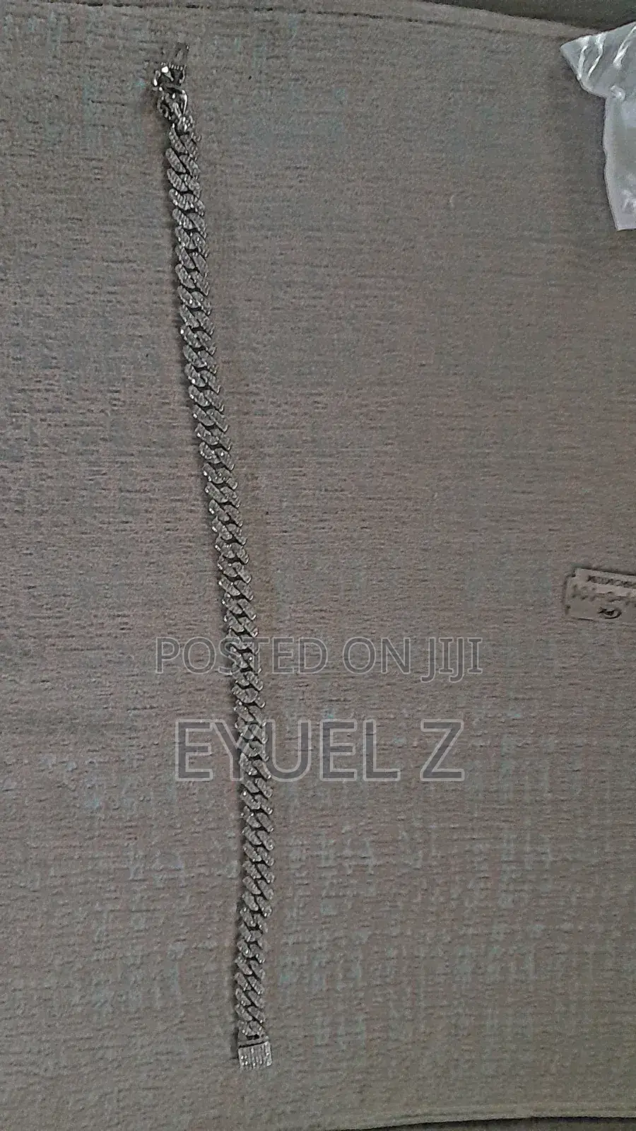 Iced Out Cuban Chain Silver(45cm)