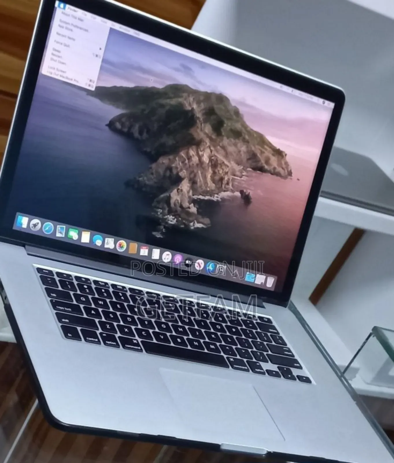 New Laptop Apple MacBook Pro 2013 8GB Intel Core I7 SSD 256GB