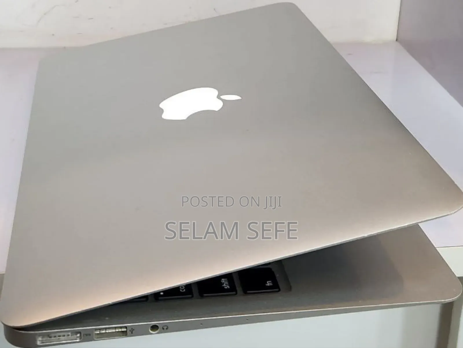 New Laptop Apple MacBook Air 4GB Intel Core I5 SSD 128GB