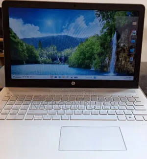 New Laptop HP Pavilion 15 8GB Intel Core I7 SSD 1T