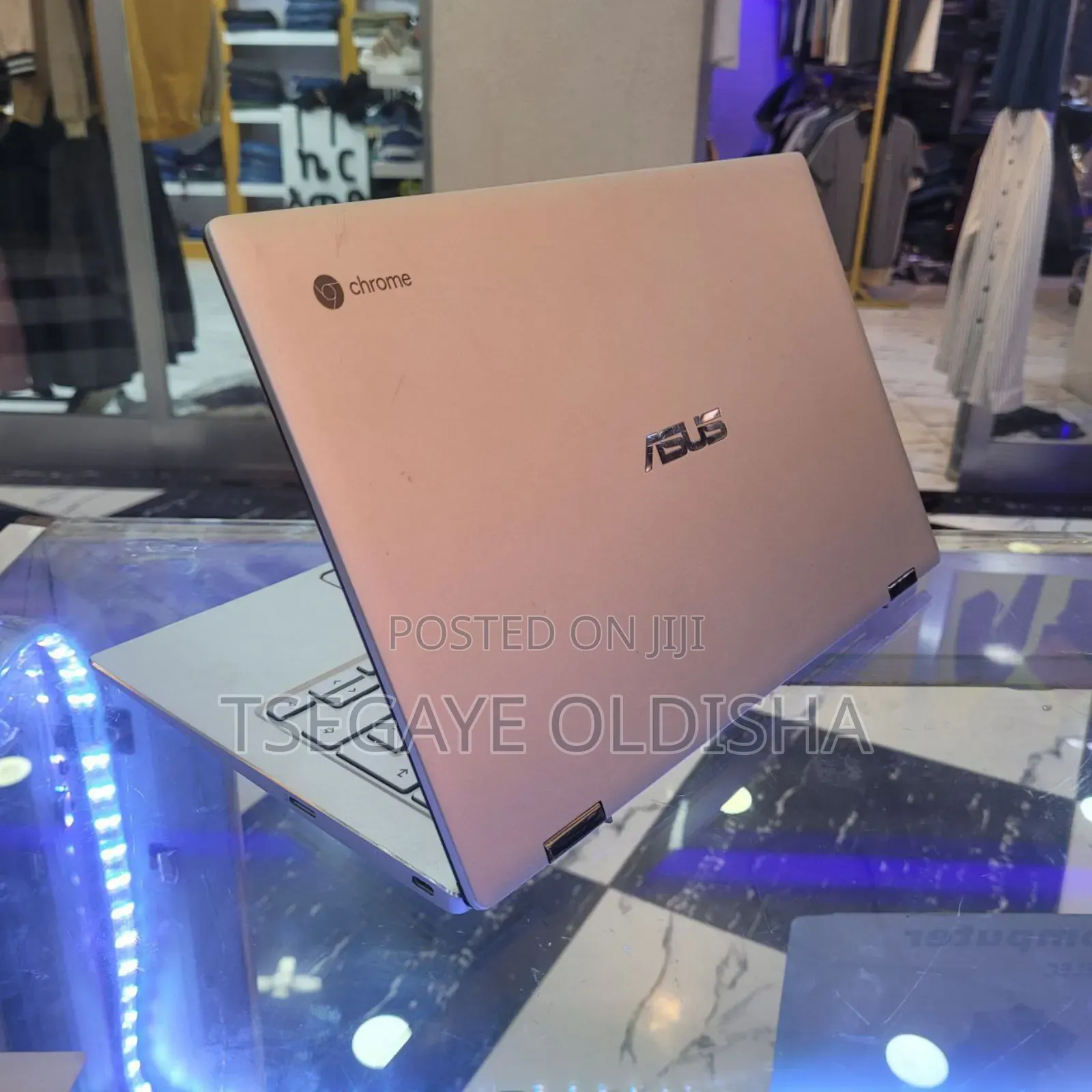 Laptop Asus Chromebook C423 4GB Intel Core M3 SSD 60GB