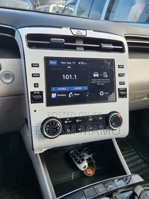 Hyundai Tucson 2022 Brown