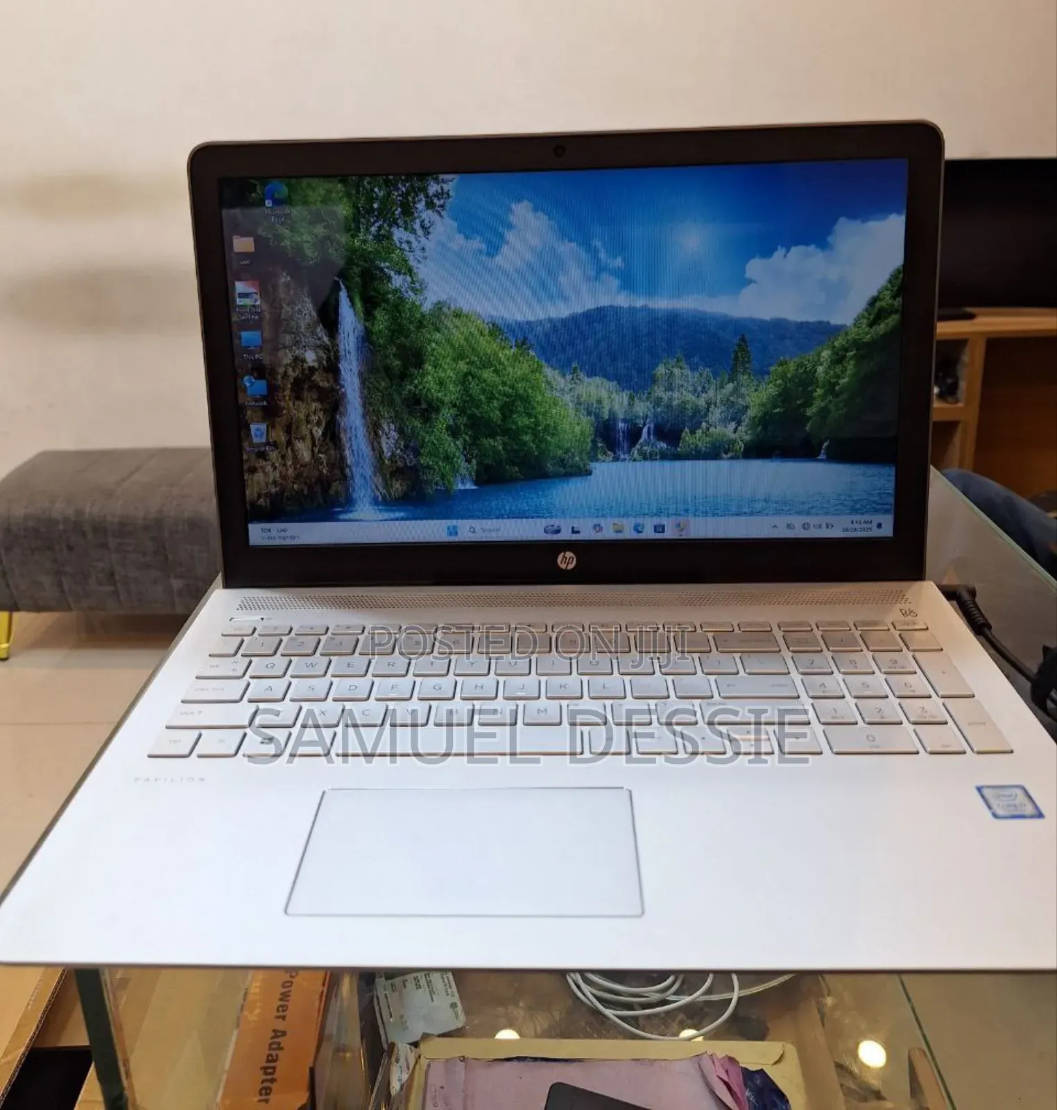 New Laptop HP Pavilion 15 8GB Intel Core I7 HDD 1T