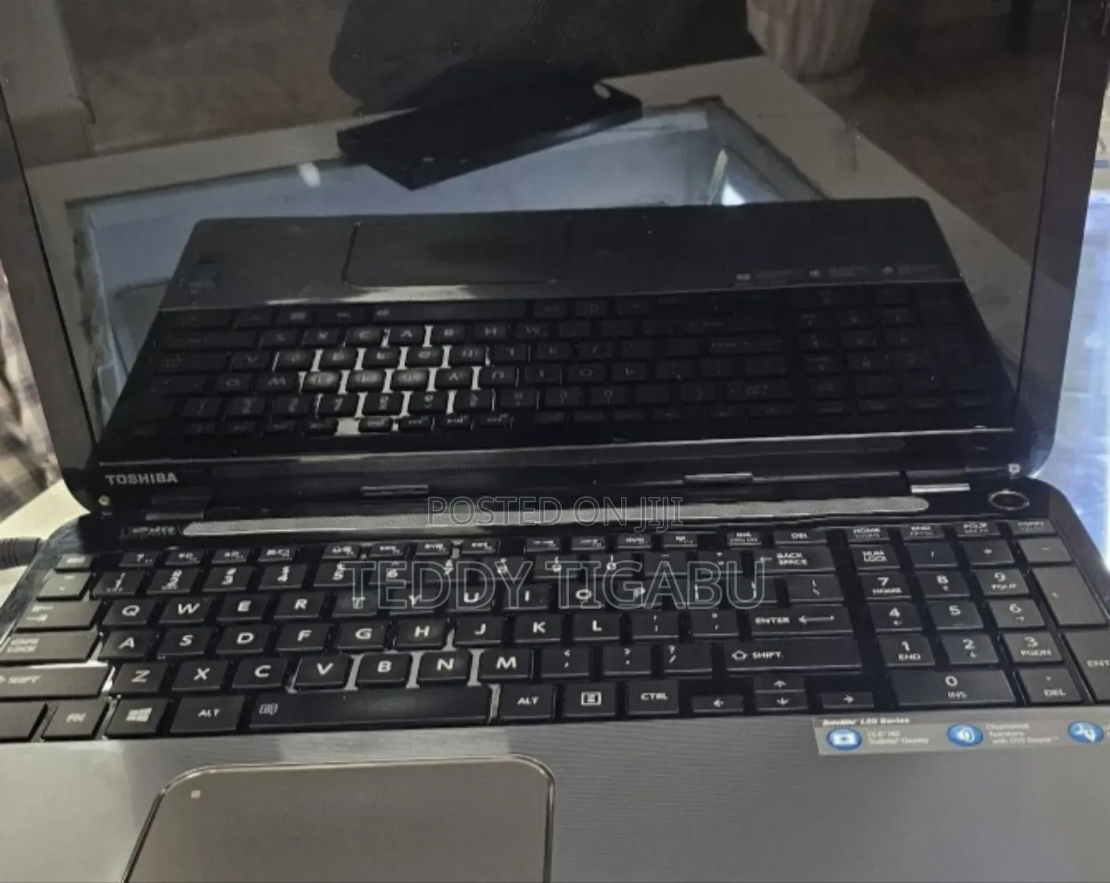 New Laptop Toshiba 4GB Intel Core I5 SSD 320GB