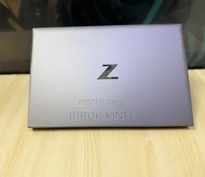 New Laptop HP ZBook Firefly 14 G7 16GB Intel Core I5 SSD 512GB