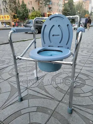 Photo - Commode Chair灾領toilet Chair夯閰modern, Toilet_seat, Toilet Seat