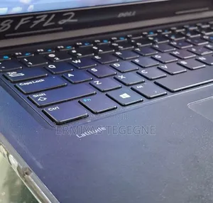 New Laptop Dell XPS 15 8GB Intel Core I5 SSD 256GB