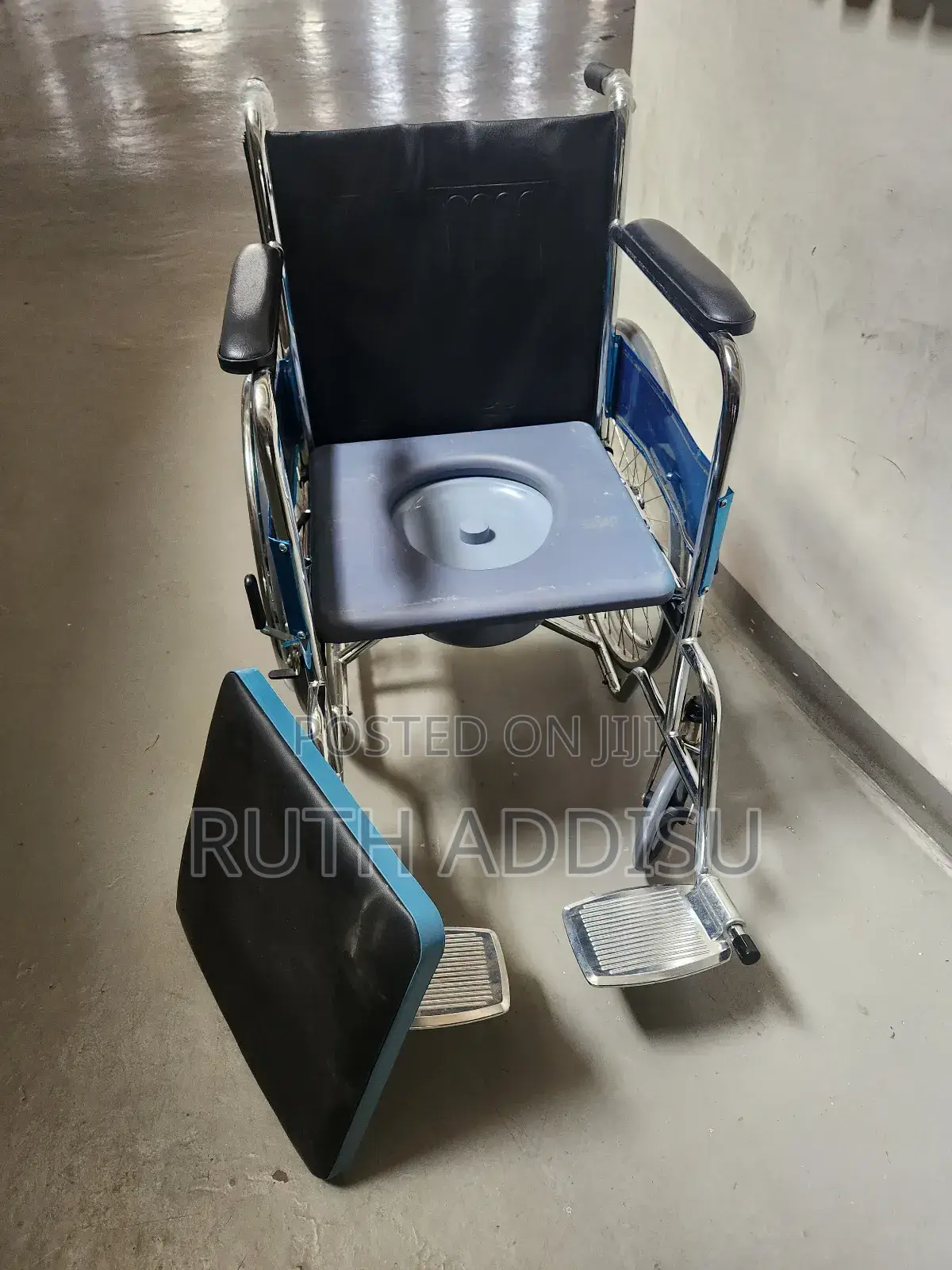 Commode Wheelchair考試wheelchair傳出wheelchair疾呼wheelchair求診wheelchair New
