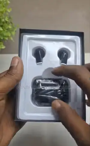 Photo - Pro 5s Airpod