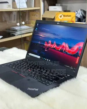 New Laptop Lenovo Thinkpad P14s 16GB AMD Ryzen 7 SSD 512GB