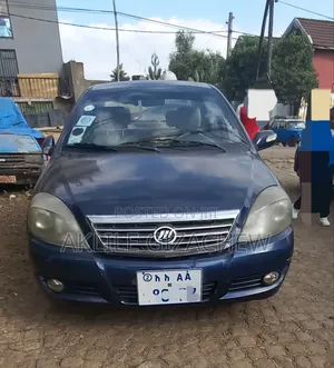 Photo - Lifan 520 2012