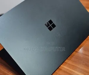 Photo - New Laptop Microsoft Surface 16GB Intel Core I7 SSD 512GB