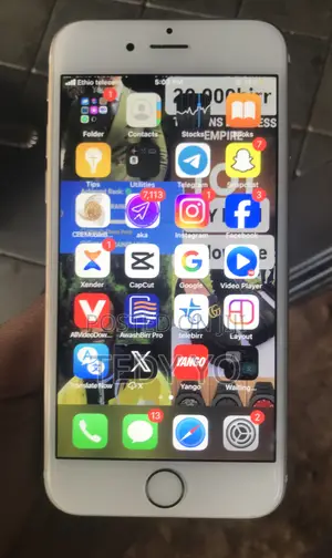 Photo - Apple iPhone 6s 64 GB Gold