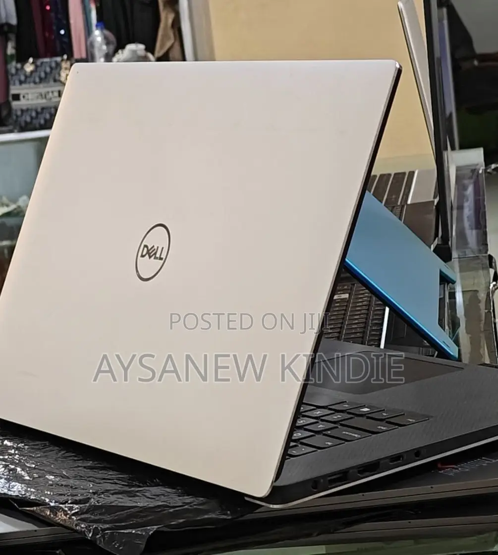 New Laptop Dell Precision 5540 16GB Intel Core I7 SSD 512GB