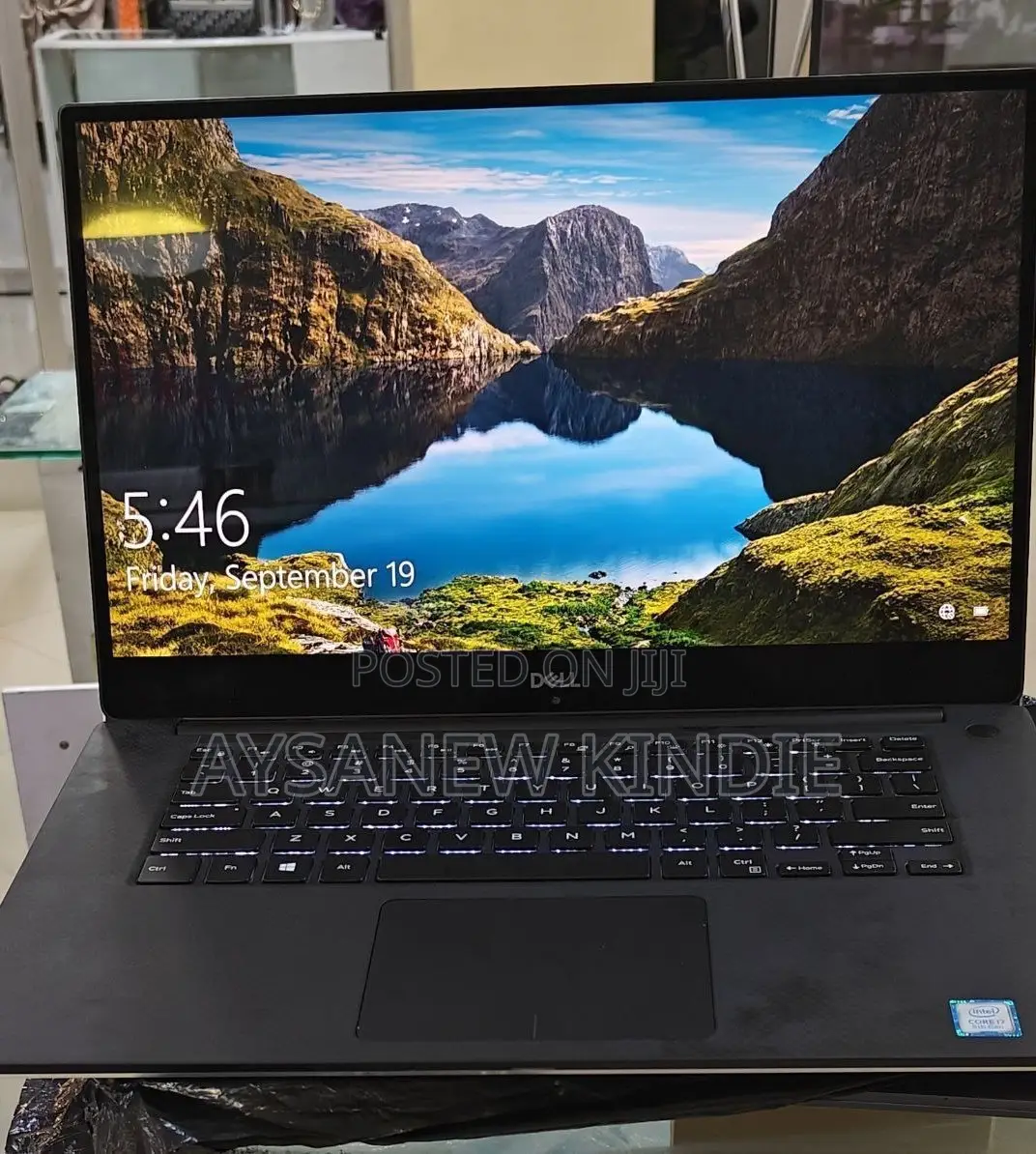 New Laptop Dell Precision 5540 16GB Intel Core I7 SSD 512GB