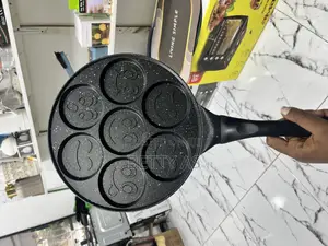 Photo - Smiley Face Non-Stick Pancake Maker