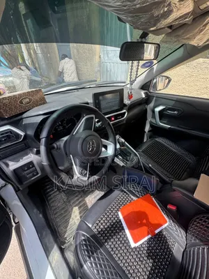 Toyota Raize 1.0 AWD 2022 White