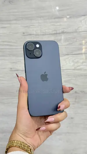 Photo - Apple iPhone 15 128 GB Black