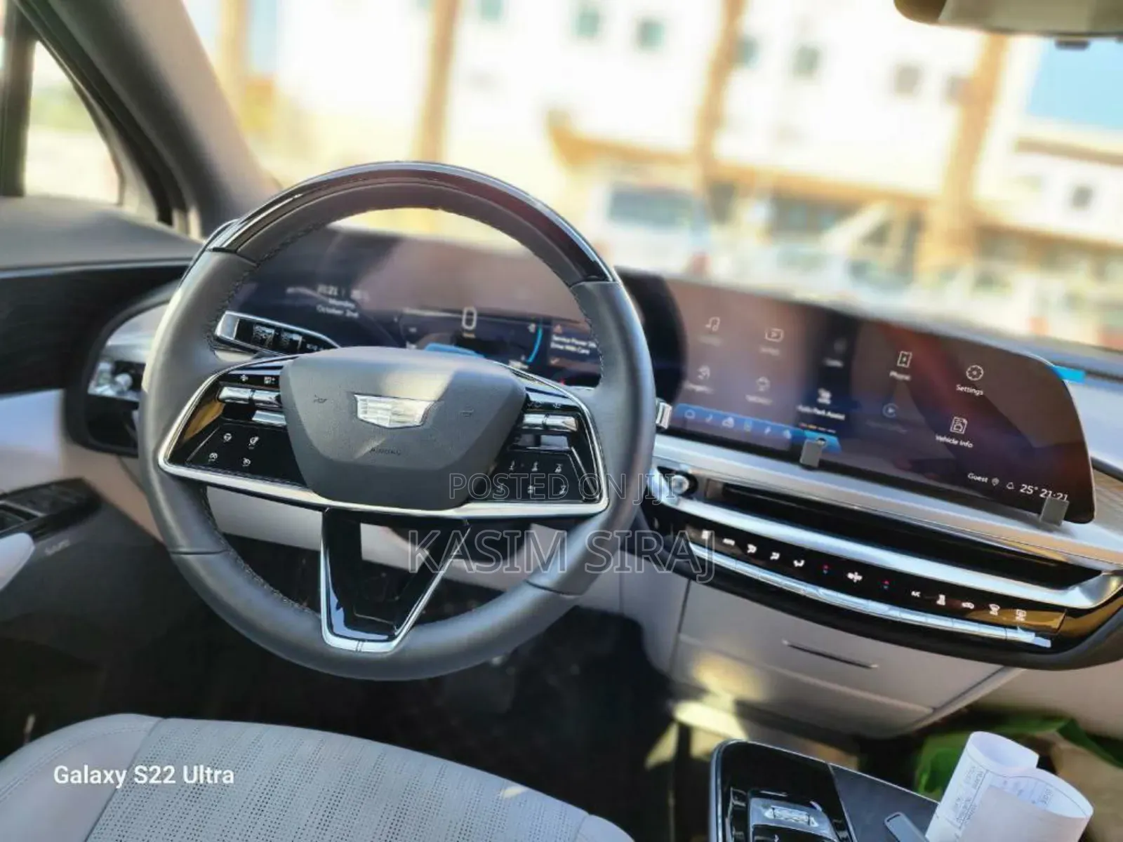 Cadillac Lyriq 100 kWh AWD 2023 Gray