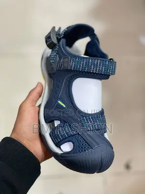 Goupu Men's Casual Hiking Sandals [On Hand]