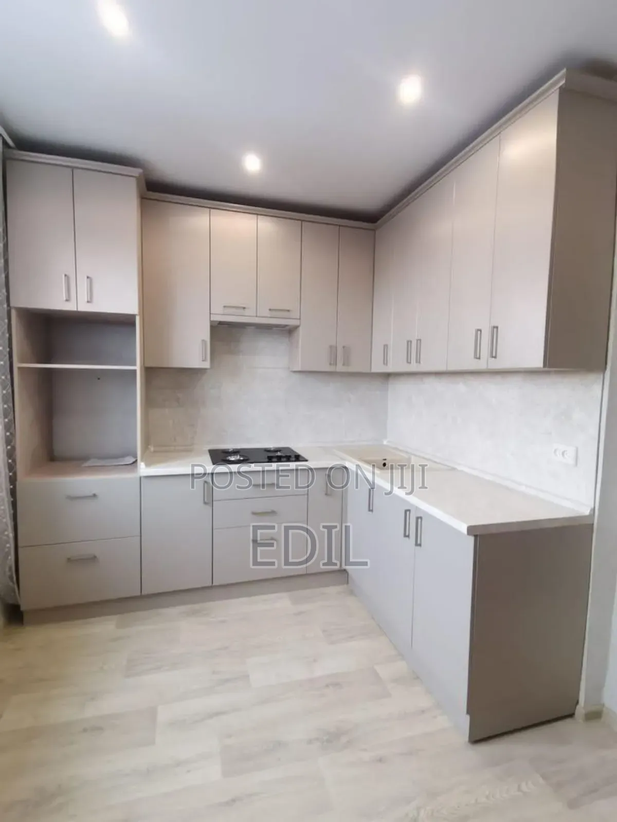 A Good Quality Sofa Kichen Cabenat