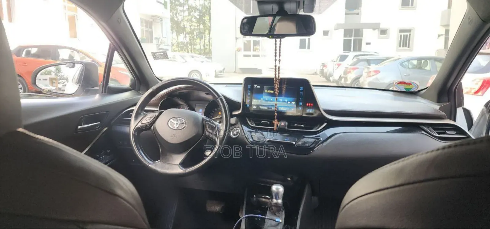 Toyota C-HR LE FWD 2020 White