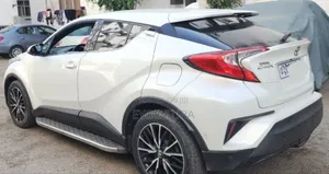 Toyota C-HR LE FWD 2020 White