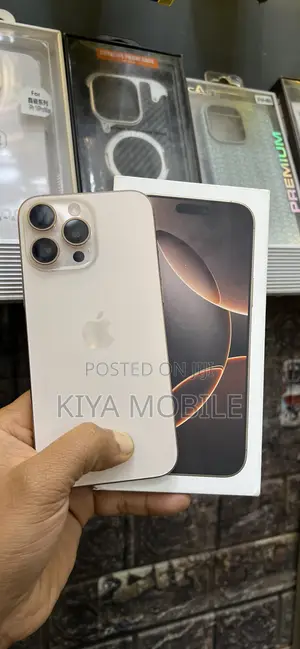 Photo - New Apple iPhone 16 Pro Max 256 GB Rose Gold