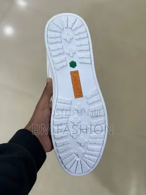 Lacoste Carnaby Pro White Sneaker