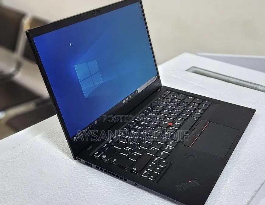 New Laptop Lenovo ThinkPad X1 Carbon Gen11 8GB Intel Core I5 SSD 512GB