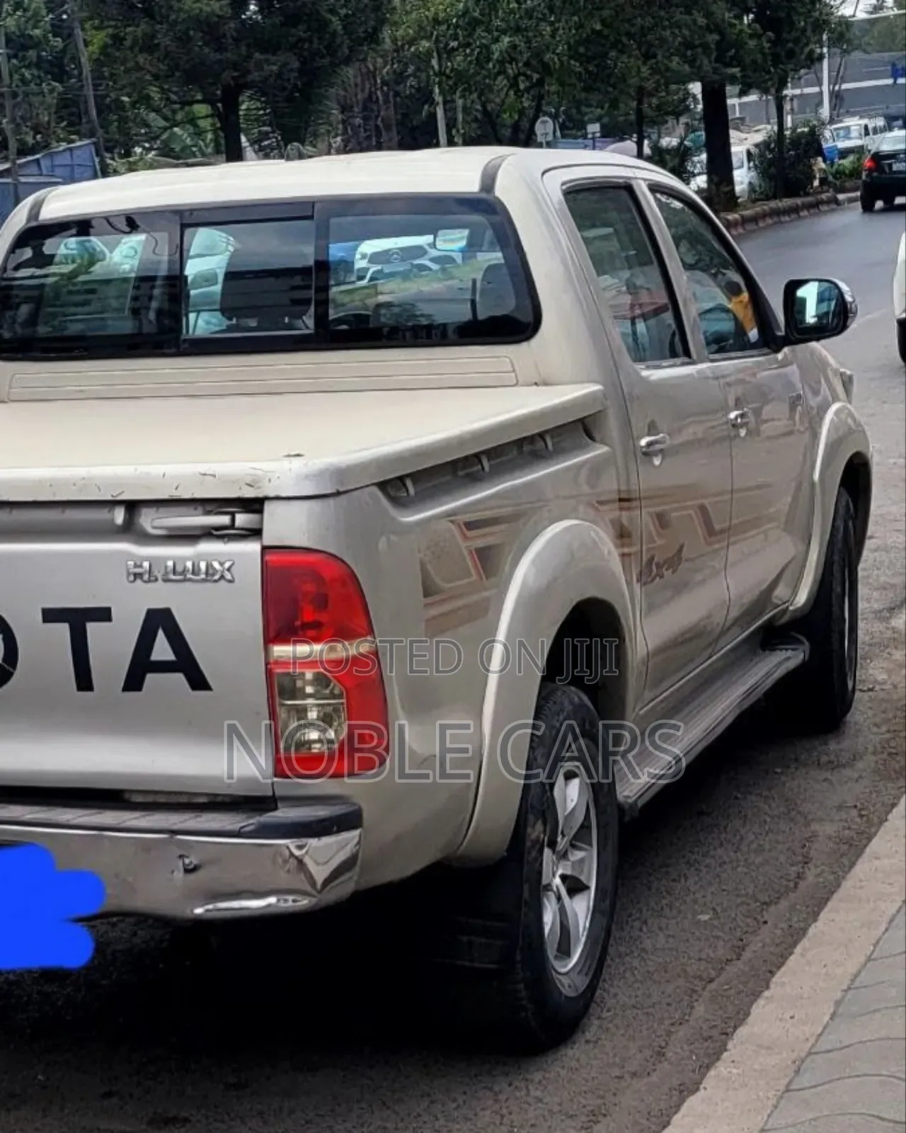 Toyota Hilux 2014 Gold