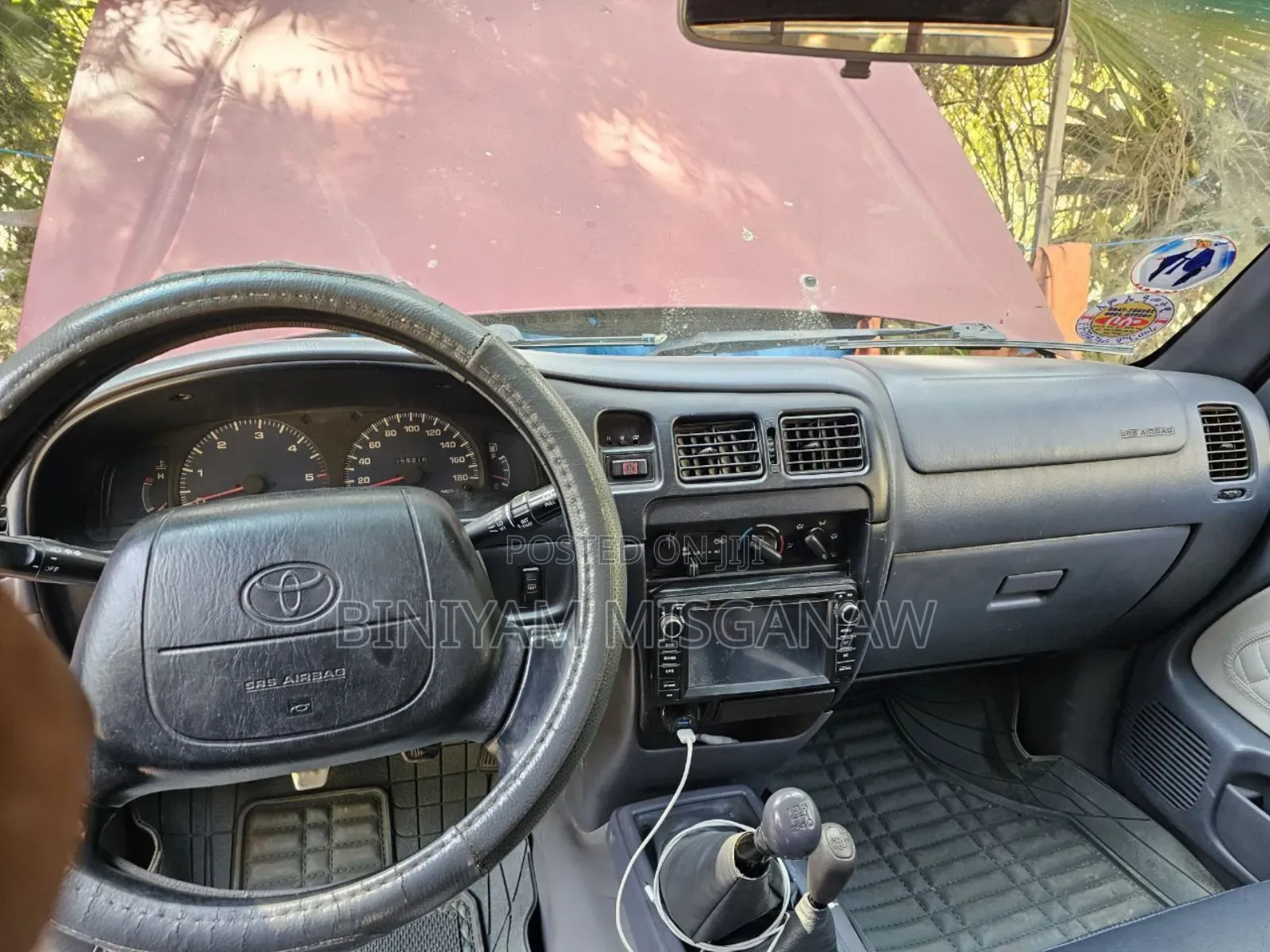 Toyota Hilux 2000 Red