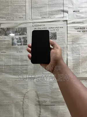 New Apple iPhone 16e 128 GB Black