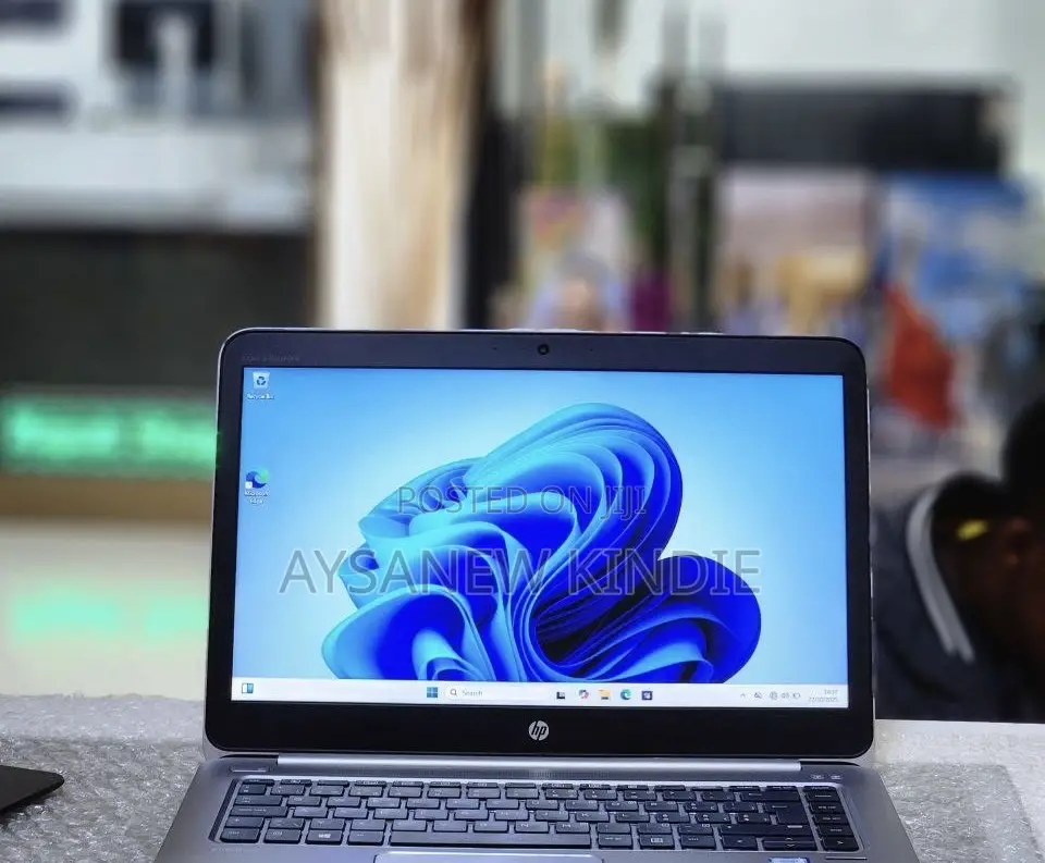 New Laptop HP EliteBook Folio 1040 G3 8GB Intel Core I5 SSD 256GB