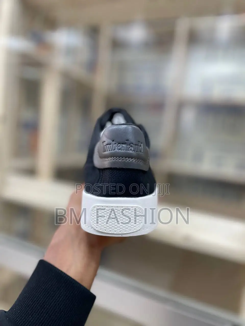 Black Timberland Master Quality Sneakers With a White Sole