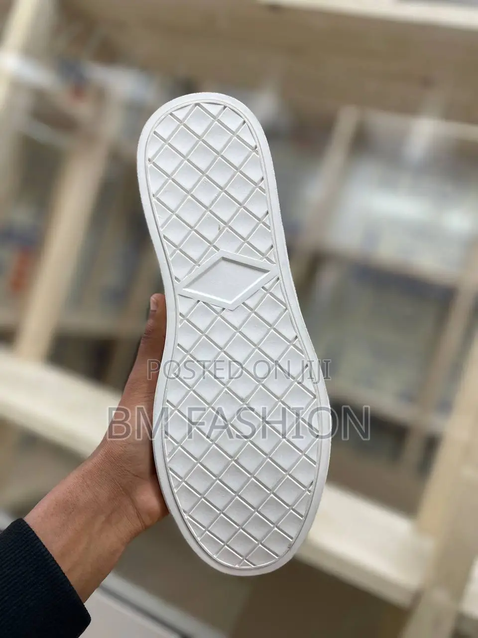 Black Timberland Master Quality Sneakers With a White Sole